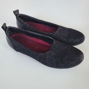 Munro black floral embossed comfort flats